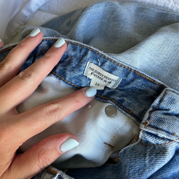 Madewell Curvy Perfect Vintage Jeans in Fitzgerald wash Size 26 - Picture 2 of 6
